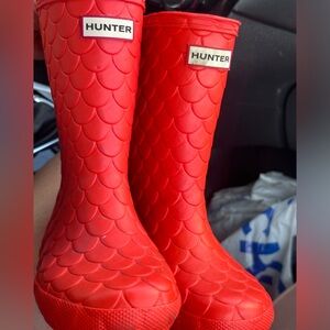 Hunter K First Class Sea Dragon Boots.